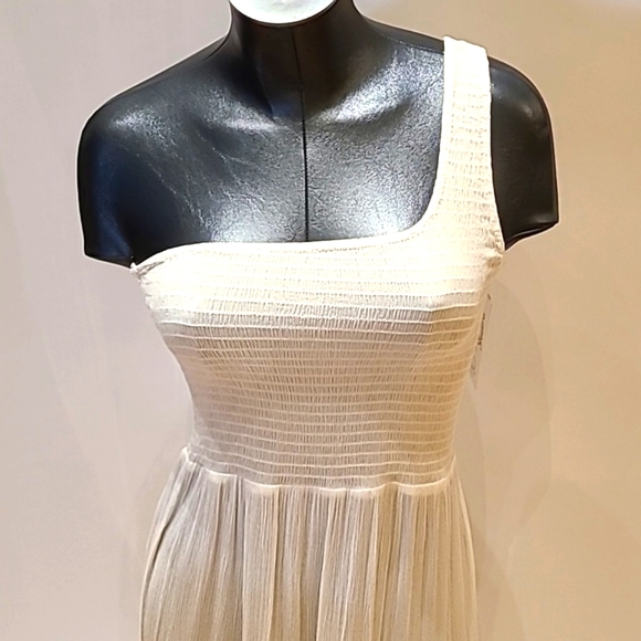 Becca 2022 by Rebecca Virtue Ponza smocked dress size Medium NWT - Picture 5 of 12